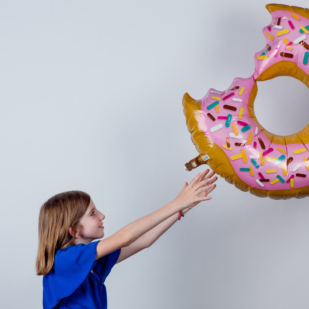 Globo Metalico de Dona Rosquilla Mordida Grande para Fiestas y Cumpleaños 36 / 91 cm 1 pza QUALATEX