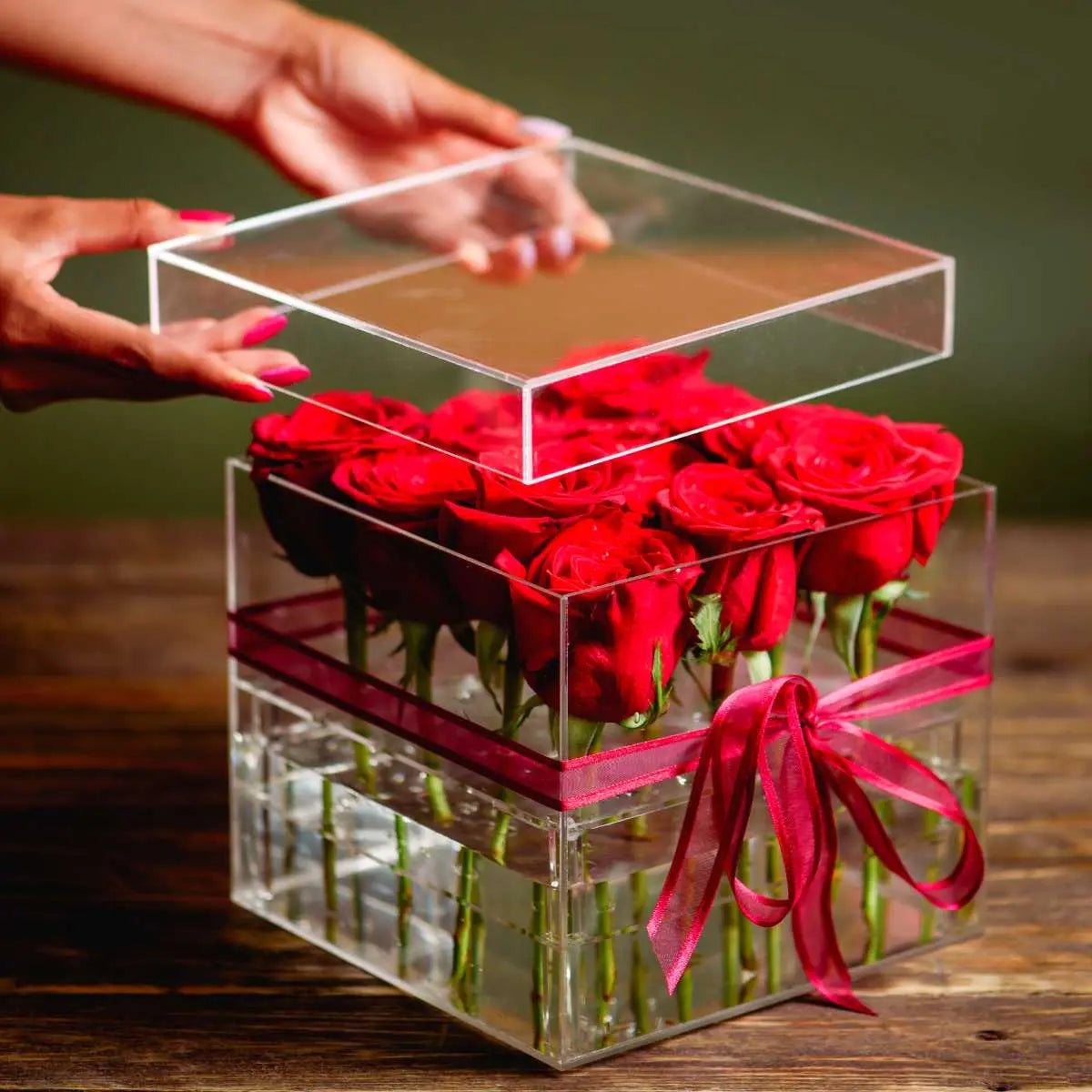 Caja Para Rosas Acrilico Para Regalo, Recuerdo y Decoracion 14 Rosas 1 pza IA